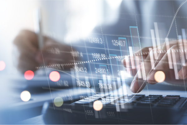 A steel supplier and manufacturer analyses credit risk for customers